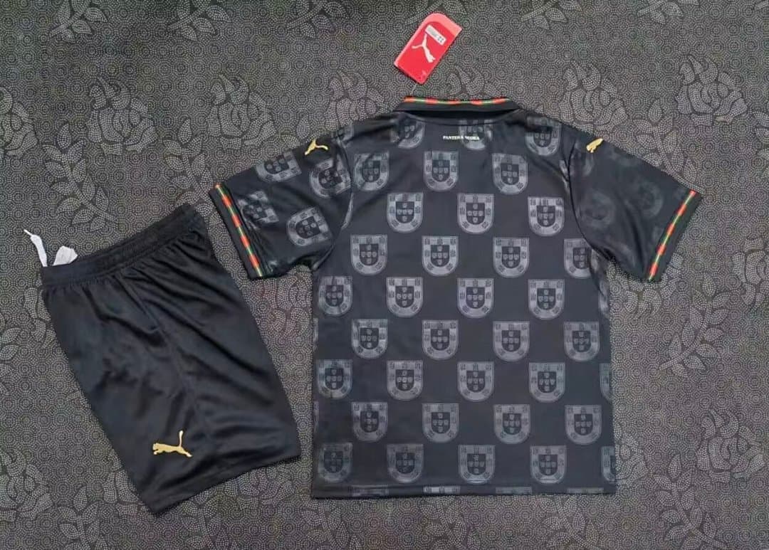 Maillot Enfant Portugal Extérieur 2020/26 Officiel Acheter Maillot Enfant Portugal Extérieur 2020/26 - Maillot pas cher