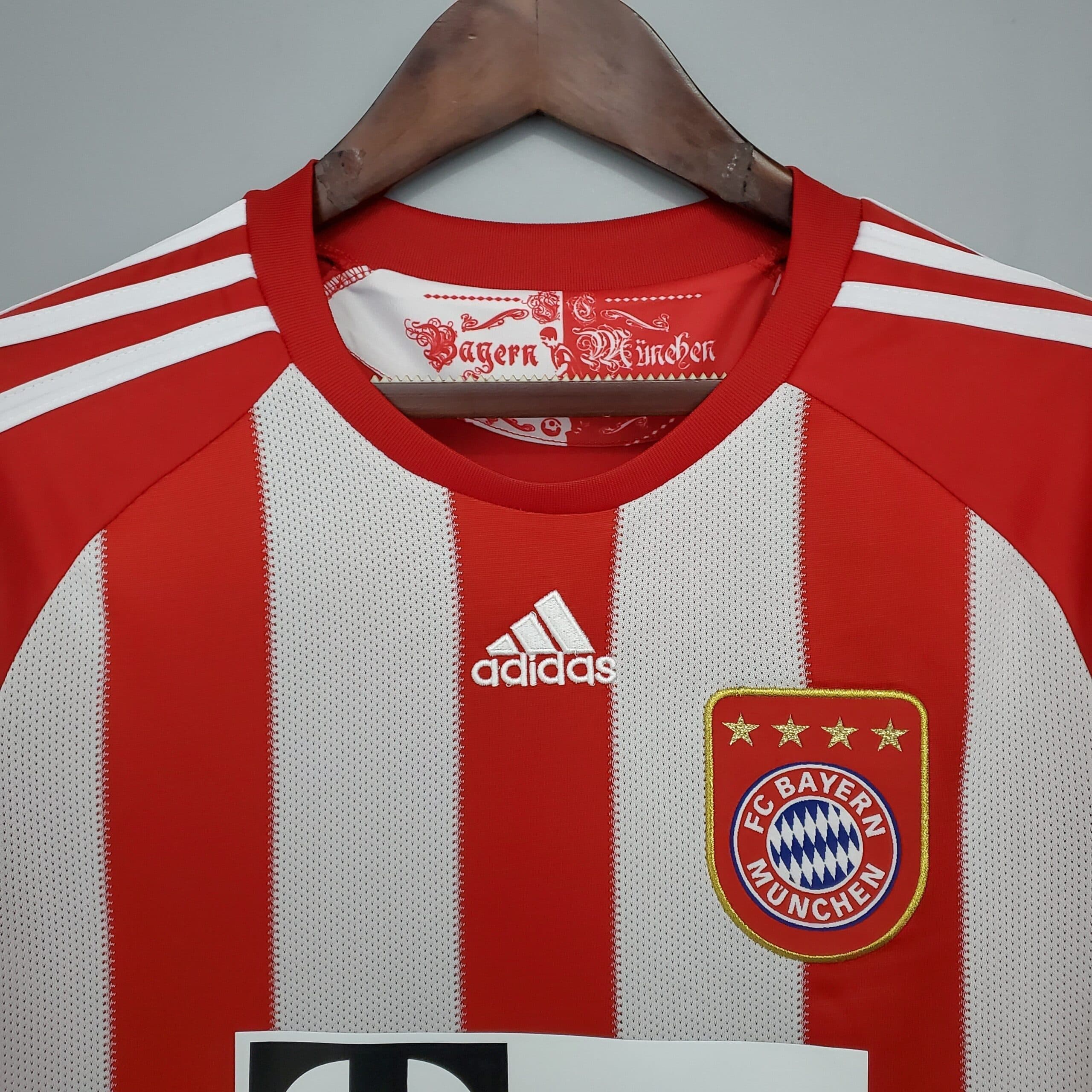 Vue arrière Bayern Munich Maillot Rétro 1011