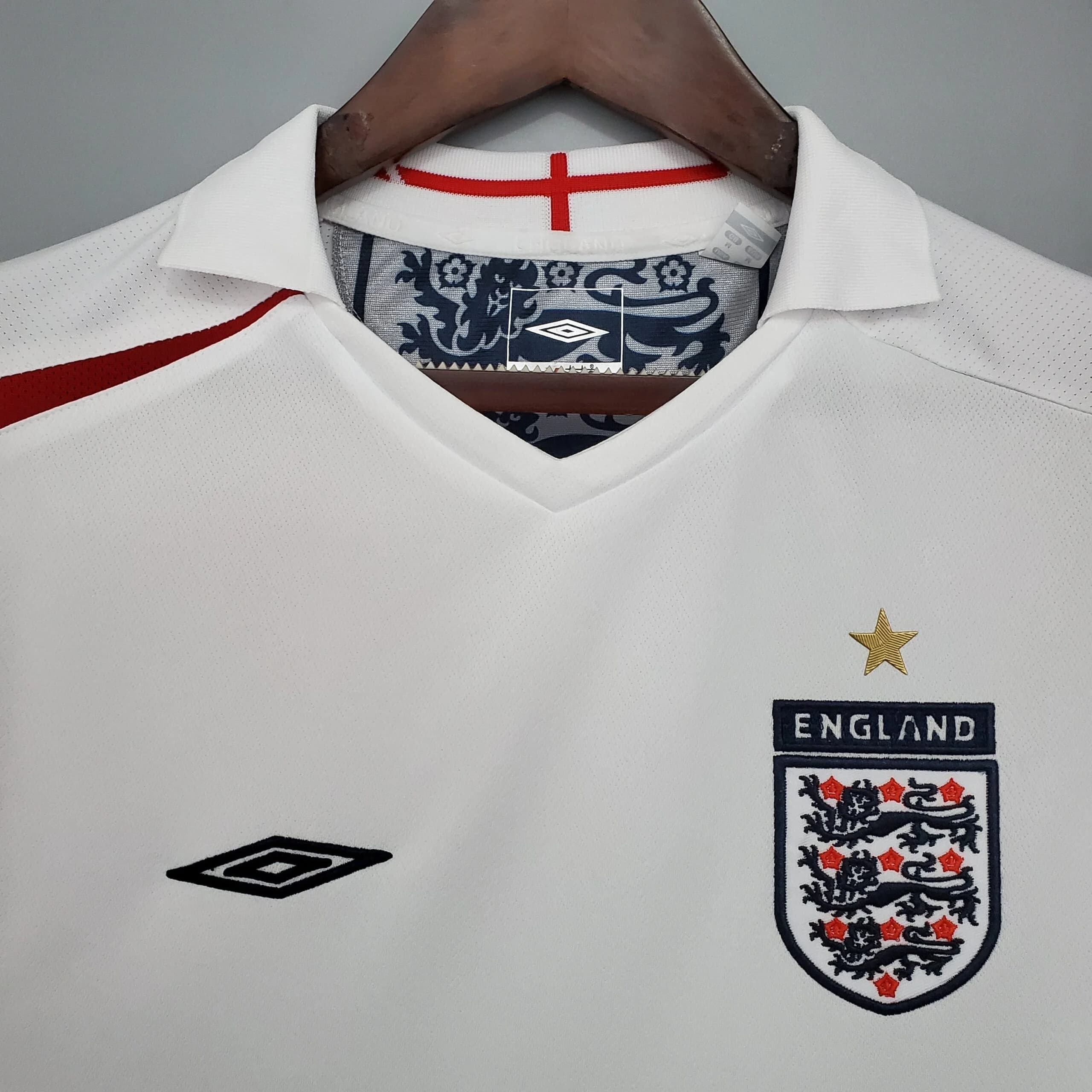 Vue arrière Angleterre Maillot Rétro 2006