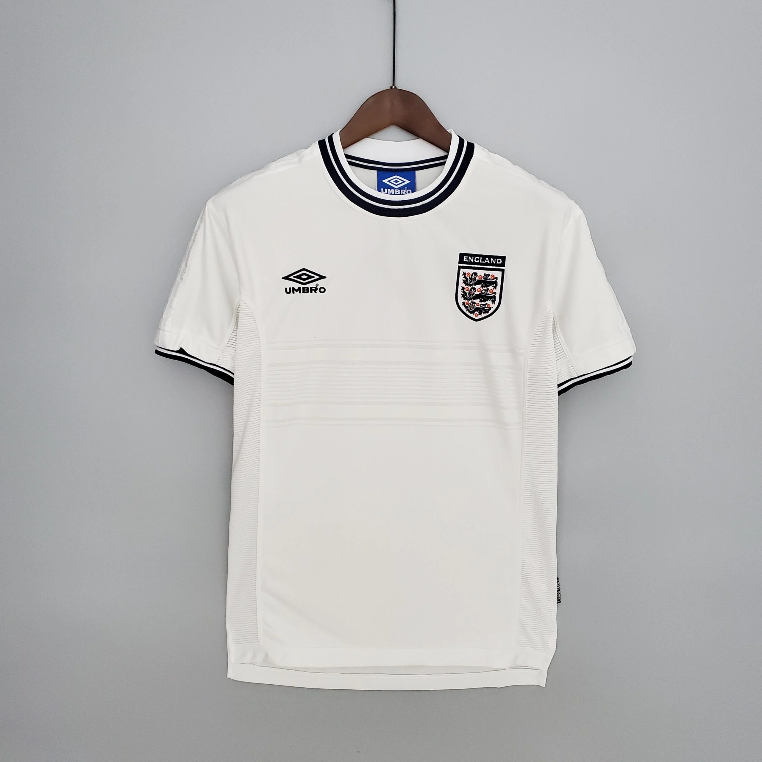Maillot Angleterre Maillot Rétro 2000 pas cher - Boutique Officielle KIT FOOTBALL