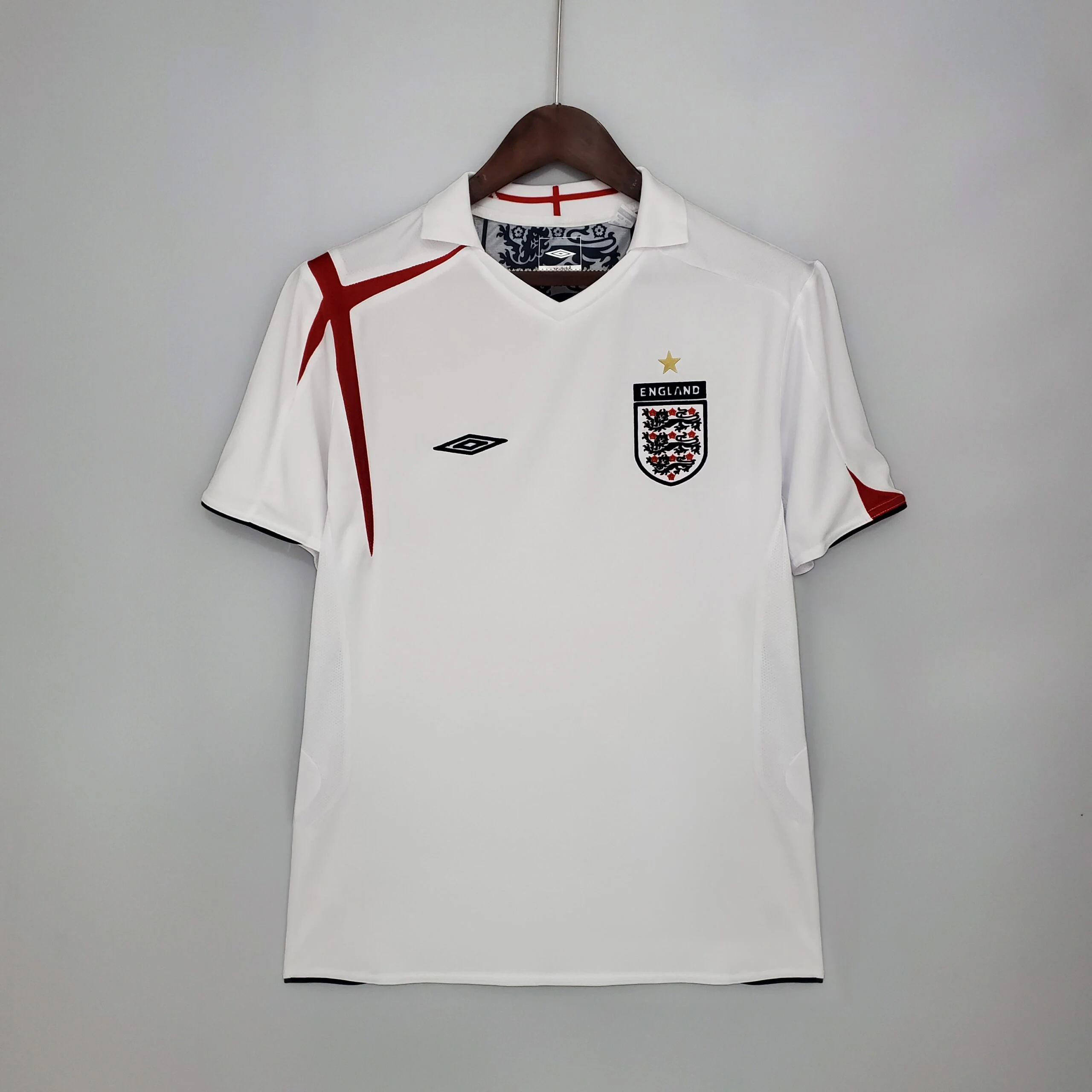 Maillot Angleterre Maillot Rétro 2006 pas cher - Boutique Officielle KIT FOOTBALL