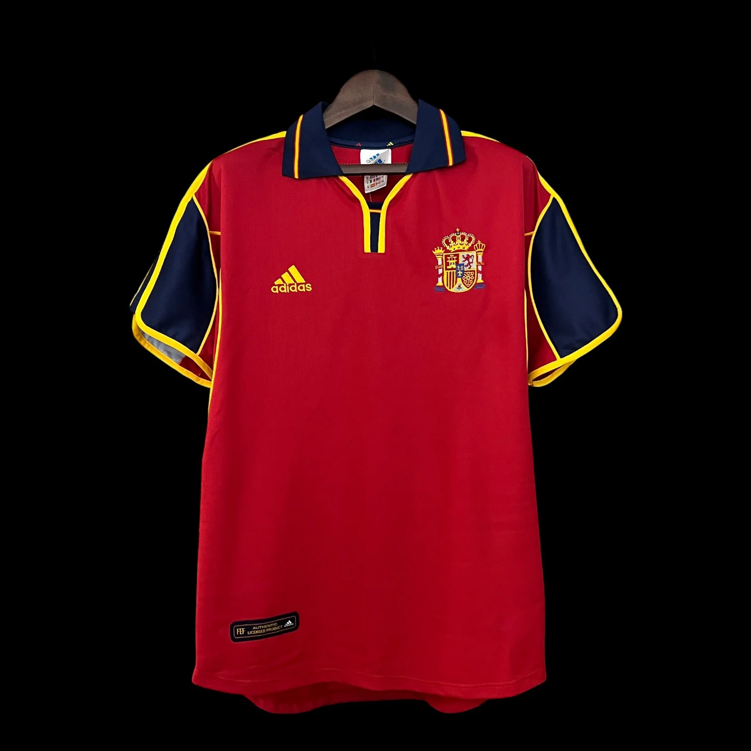Maillot Espagne Maillot Rétro 2000 pas cher - Boutique Officielle KIT FOOTBALL