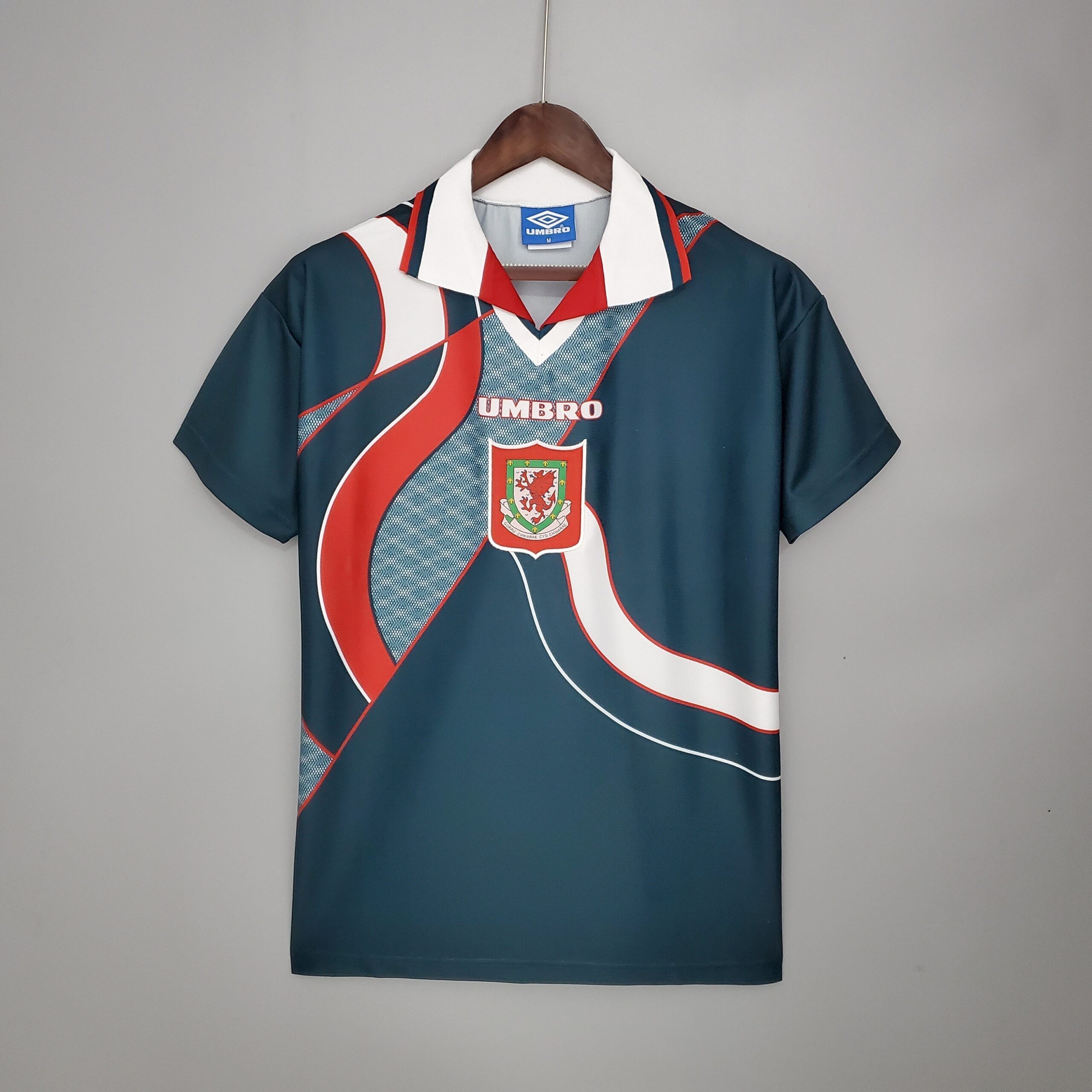 Maillot Pays de Galles Maillot Rétro 9495 pas cher - Boutique Officielle KIT FOOTBALL