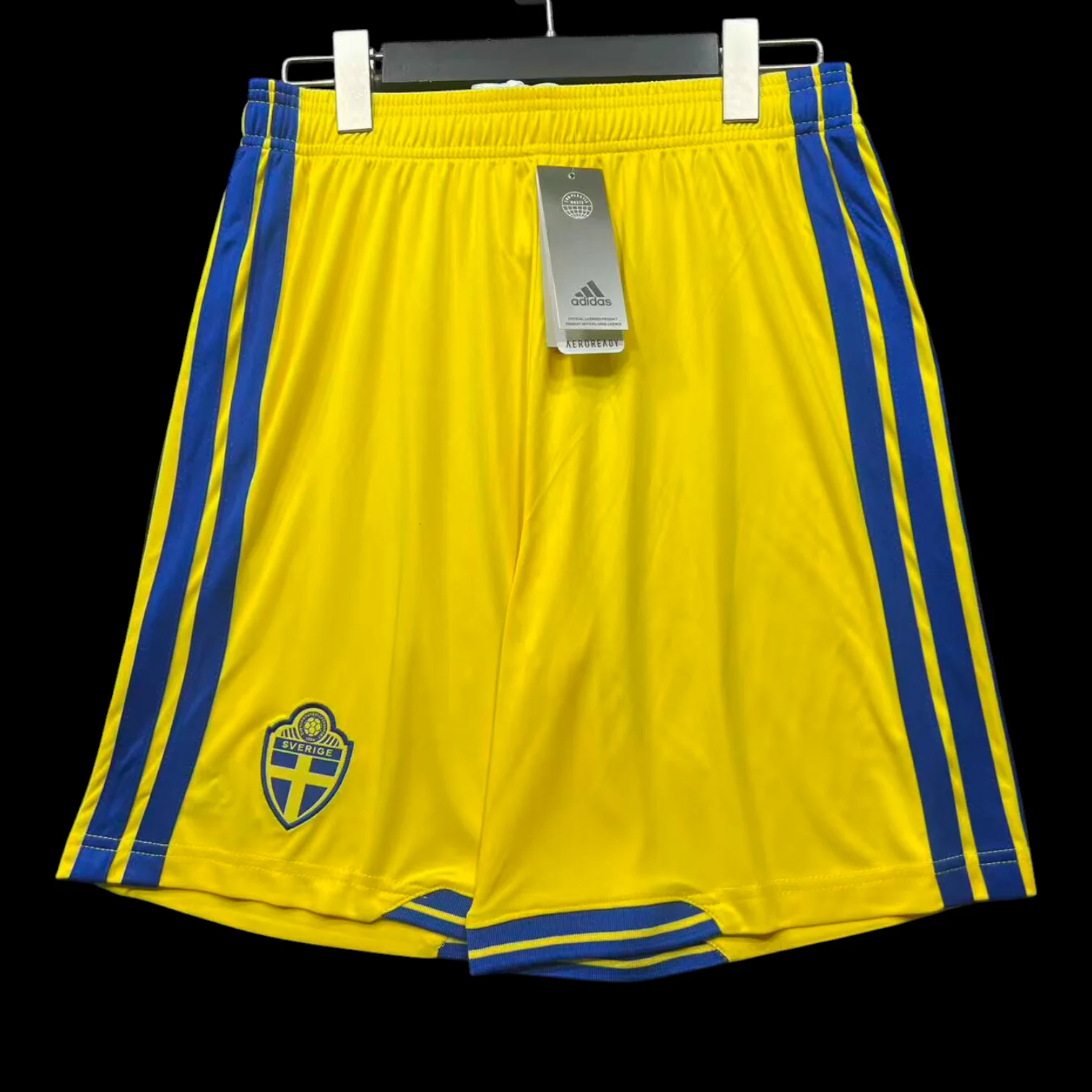 Maillot Suède Short Domicile 2627 pas cher - Boutique Officielle KIT FOOTBALL