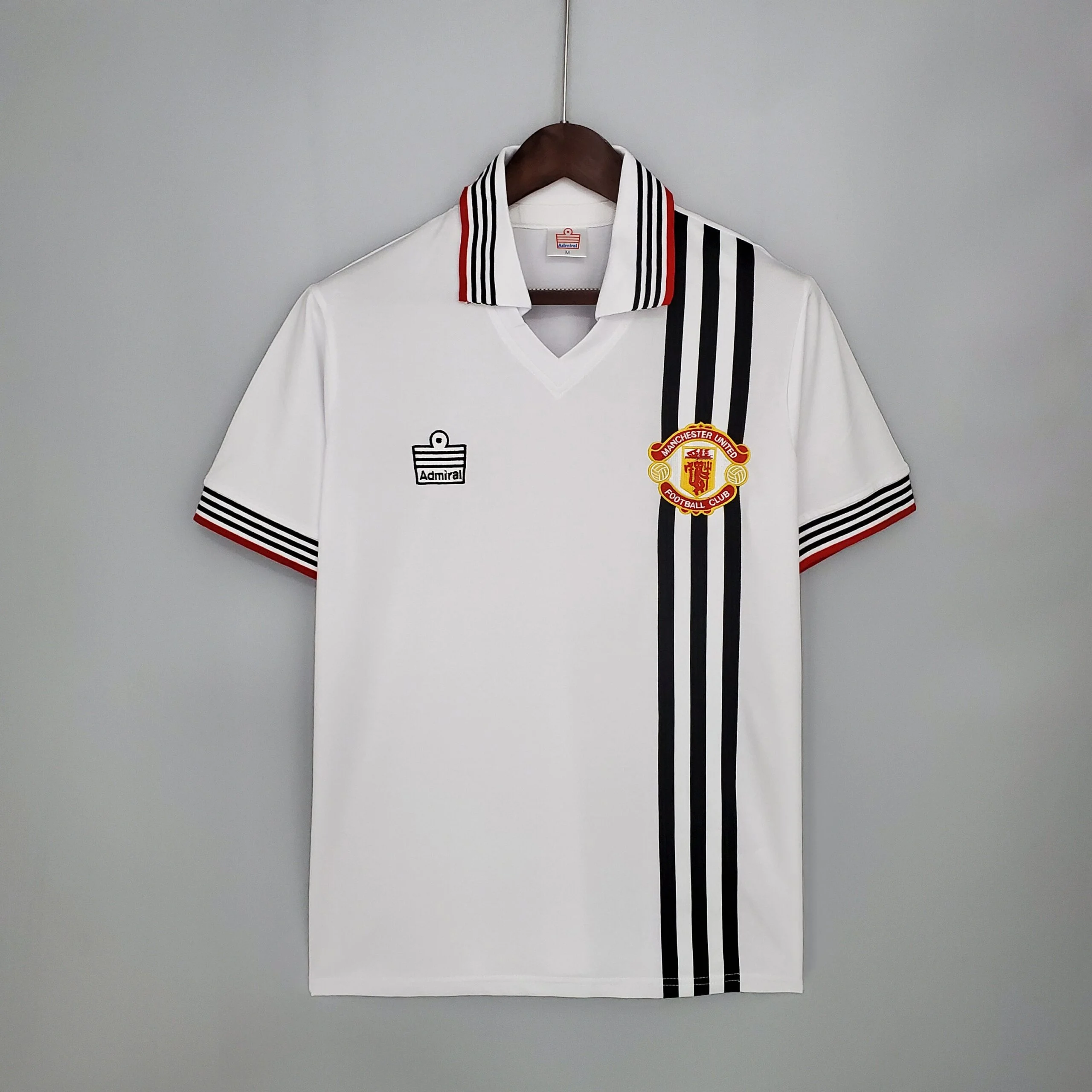 Maillot Manchester United Maillot Rétro 7580 pas cher - Boutique Officielle KIT FOOTBALL